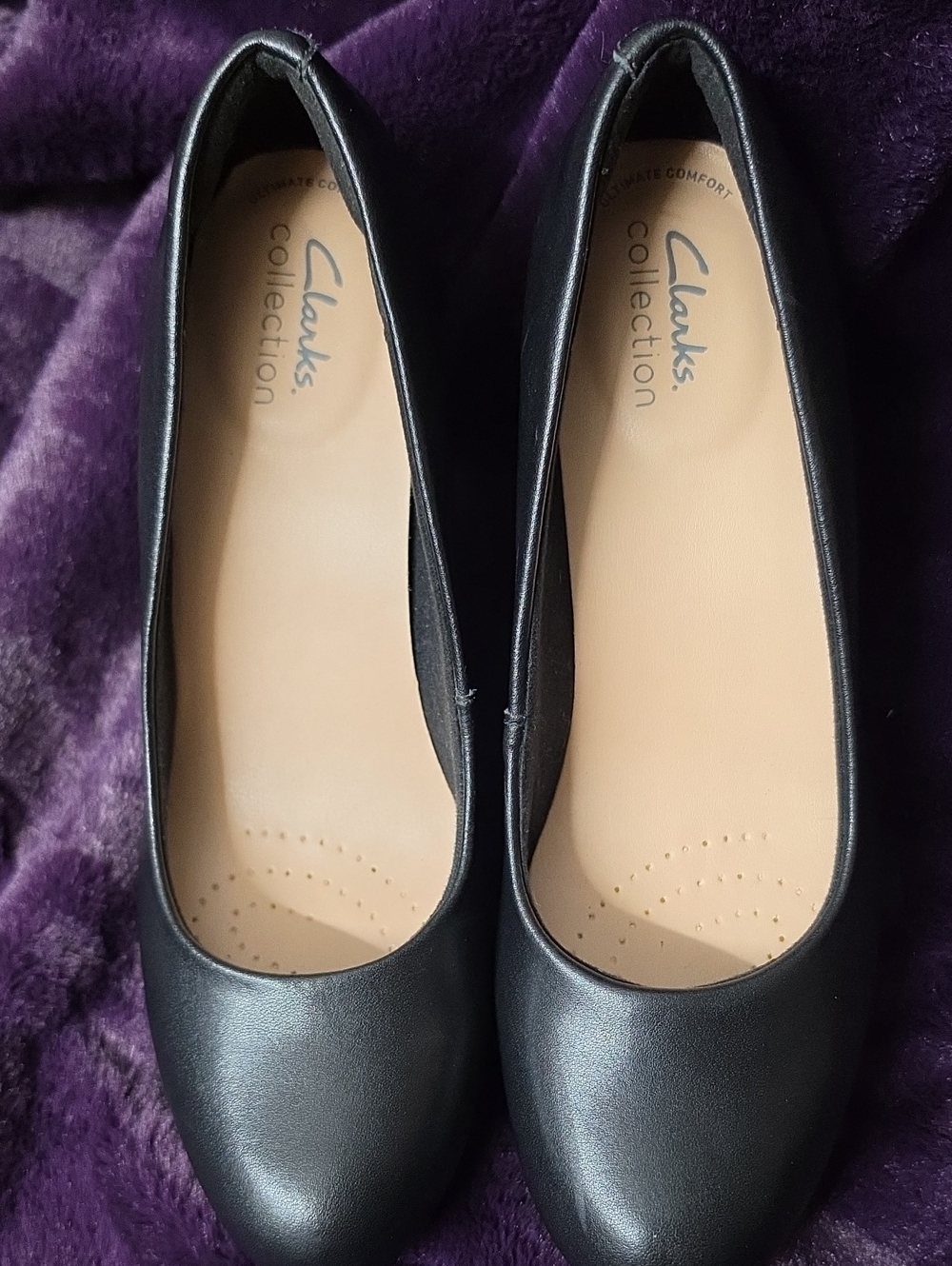 Clarks Black Women's Round-Toe Slip-On Heels Sz 7.5